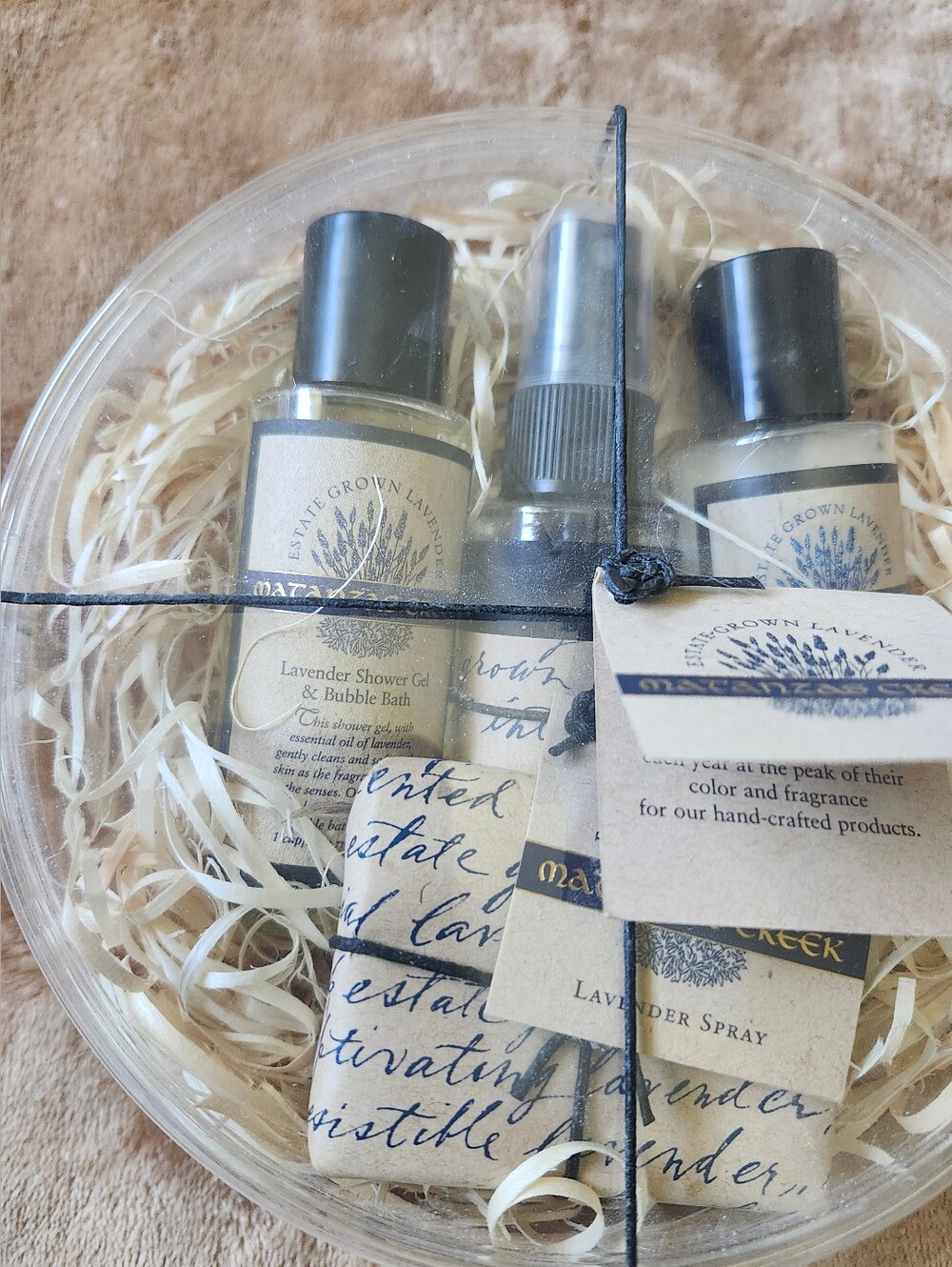 Lavender Shower Gel + Spray Gift Set - Natural Beige & Cream from Winery